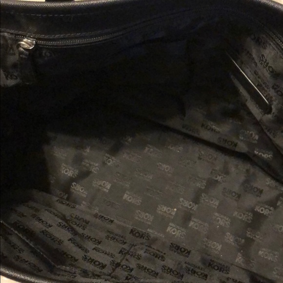 Michael kors tote - Picture 4 of 5
